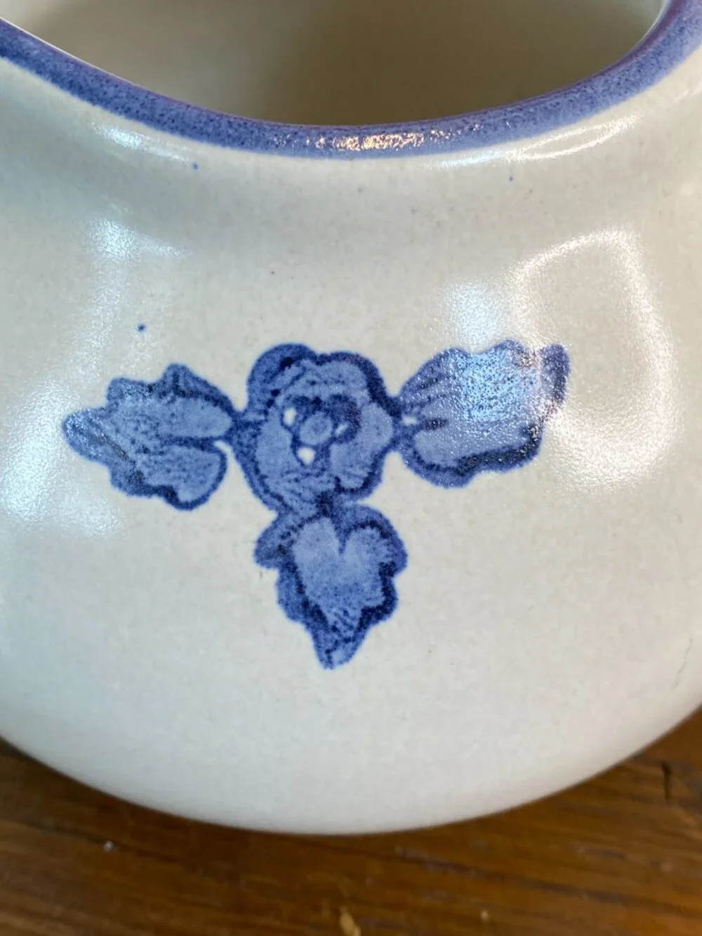 Pfaltzgraff Stoneware Round Gravy Pitcher/Boat Yorktowne Pattern (#414Y)